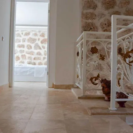 İslamlar 2 Bedroom Secluded With Private Pool Vilă